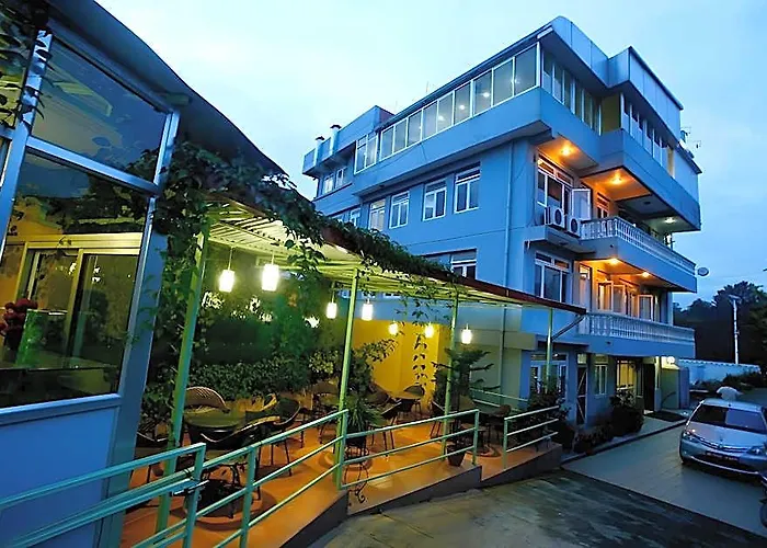Nandini Hotel 2*