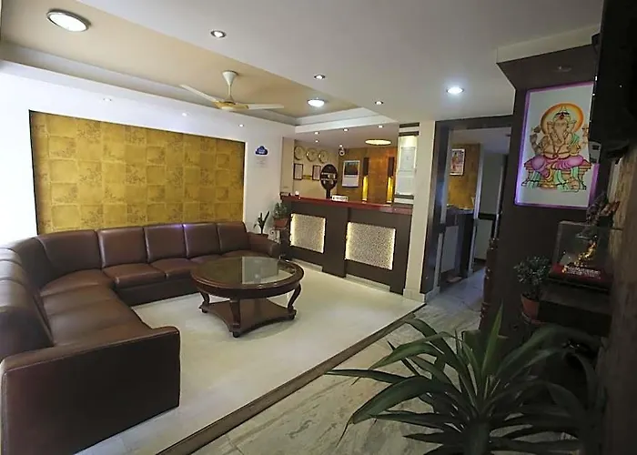 Nandini Hotel