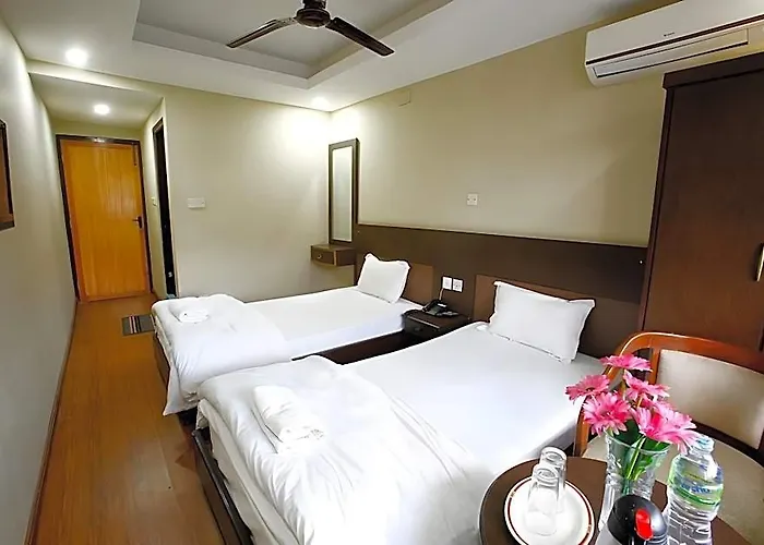 Hotel Nandini 2*