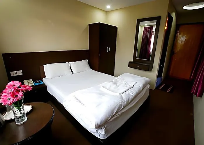Nandini Hotel 2*